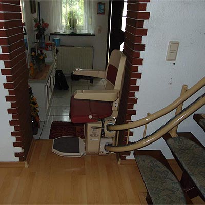 Treppenlift innen kurvig 6